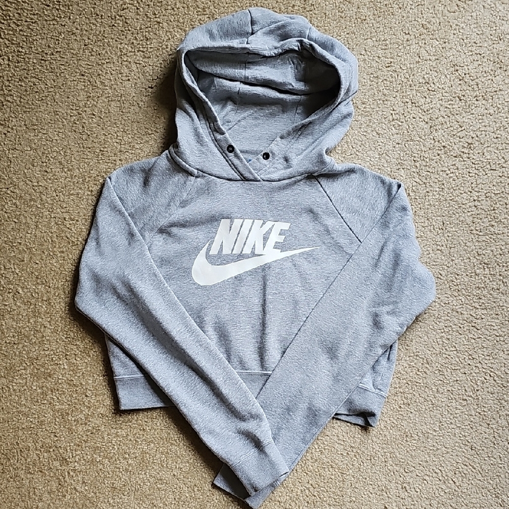 Nike Heather Gray Cropped Hoodie